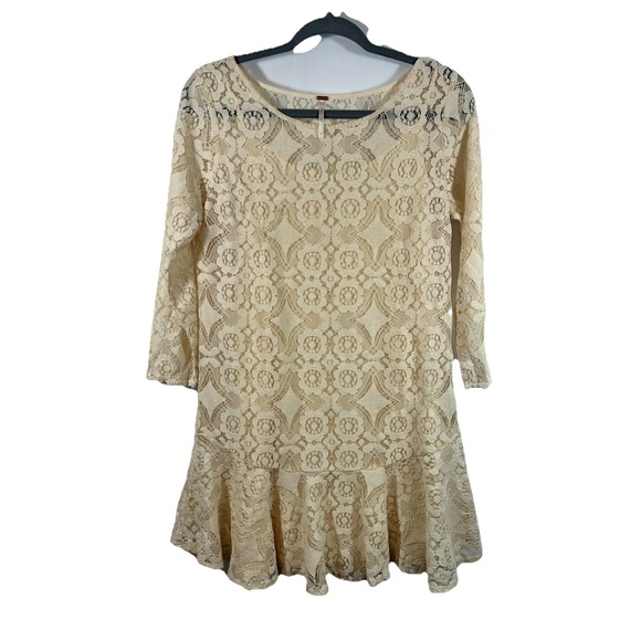 Free People Dresses & Skirts - Free People Sz 8 Beige Lace Mini Dress Ruffled Peplum Hem Romantic Boho Whimsy